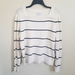 Liz Claiborne Black and Cream Stripped Sweater in Size XL